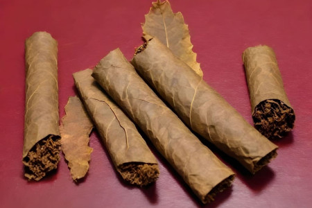 How to Roll a Tobacco Leaf Blunt: A Step-by-Step Guide