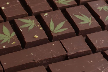 How to Make Cannabis Infused Chocolate at Home
